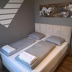 Hotel A8 Lukas Bei Blue, Augsburg
